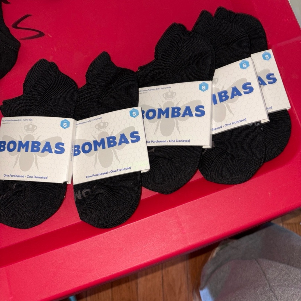 Bombas Men's Black Ankle Socks Sz small - Picture 3 of 4